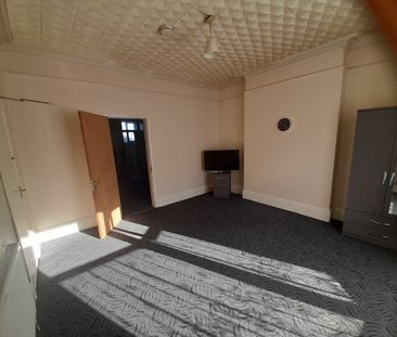 Studio Flat, Hampton Road, B6 - Photo 4