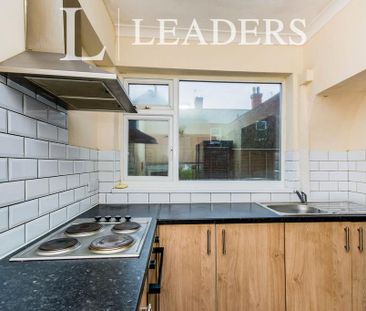 1 bedroom in a house share to rent - Photo 5