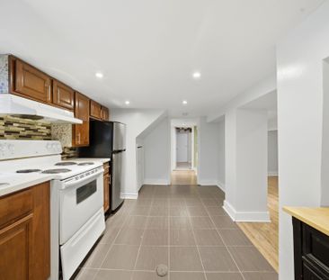 For Lease - 1993 Dufferin Street, Toronto, Ontario - Photo 2