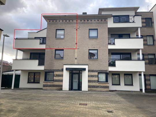 Ruim appartement met 2 terrassen, garage en 2 slaapkamers in Hasselt, bouwjaar 1996, EPC-Energielabel B, bewoonbare oppervlakte 110.m² - Photo 1