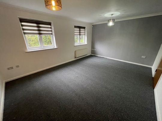 Langbourne Close Radcliffe Manchester Lancashire - Photo 1