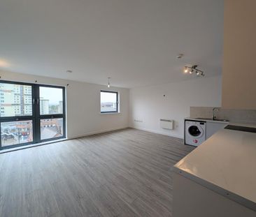 2 bedroom flat to rent - Photo 1
