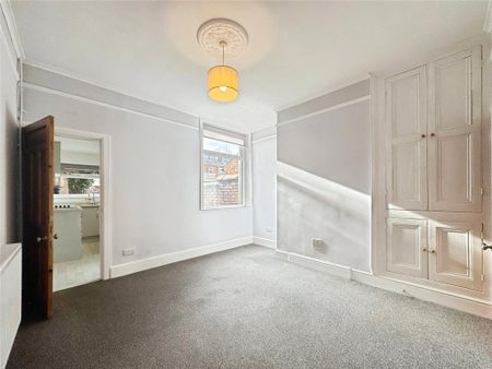 2 bedroom terraced house to rent - Photo 3