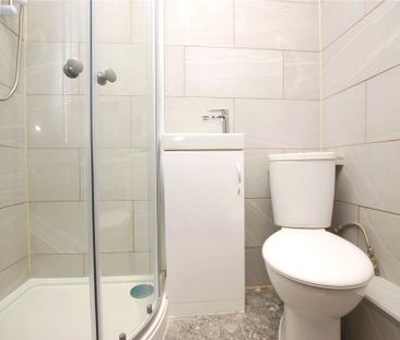 1 bedroom house of multiple occupation to rent - Photo 4