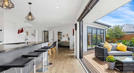 Modern Family Living in a Quiet Cul-de-Sac - Photo 3