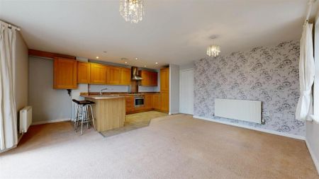 2 bedroom flat to rent - Photo 2