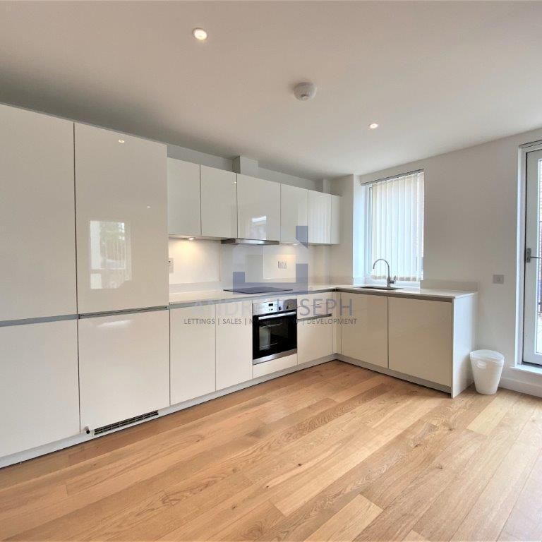 2 Bedroom Flat To Rent - Photo 1