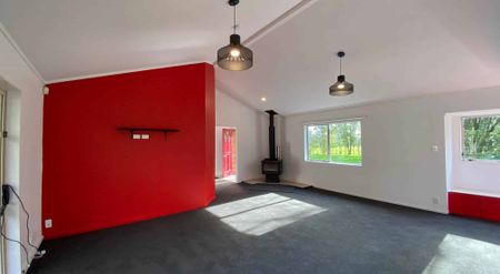 4 Bedroom House for rent in Dairy Flat - Photo 2