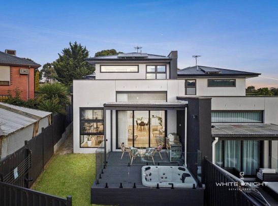 Avondale Heights - Photo 1