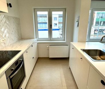 Appartement te huur in Erembodegem voor € 900 met 2 slaapkamers - Foto 3