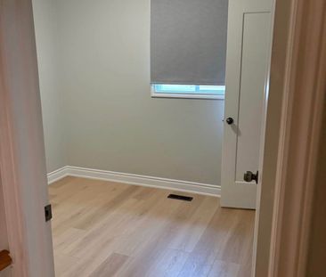 For Lease - 10 Martindale Crescent, Brampton, Ontario - Photo 6