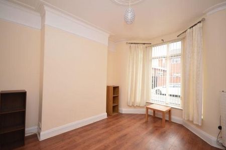 3 Bed Terraced House, Cramond Avenue, L18 - Photo 2