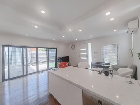 4/9 Cleary Court, Clayton South VIC 3169 - Townhouse For Rent | Domain - Photo 5
