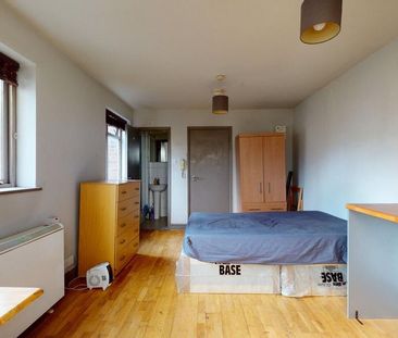 Studio to rent - Photo 4