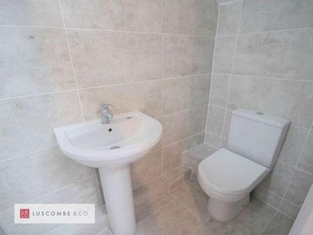 Fields Park Road, Newport, NP20 - Photo 5