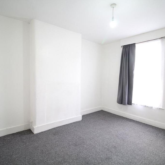 3 bedroom maisonette to rent - Photo 1