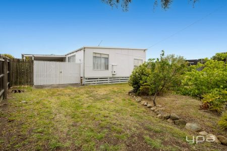 Flexible Home with Bungalow – Available Now 74 Broadway, Capel Sound - Photo 5