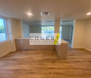 Upgraded Villa | Pool and Gym| Bright and spacious - Photo 5