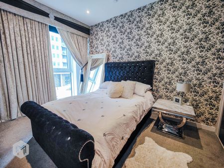 The Lightbox - Photo 5