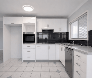 Spacious Dual Living Home - 5 Bedrooms, Fully Air-Conditioned - Pri... - Photo 6