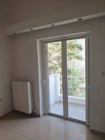 Διαμέρισμα για ενοικίαση Κέντρο (Γλυκά Νερά) - Φωτογραφία 3