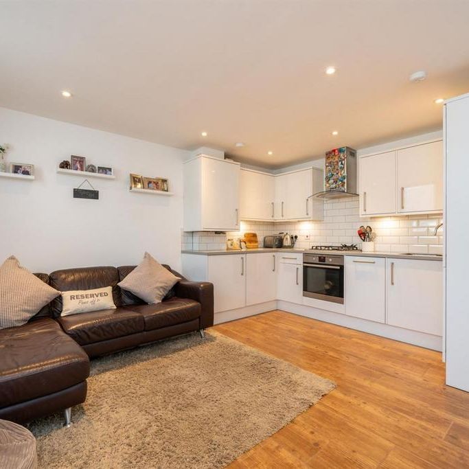 2 bedroom apartment to rent - Photo 1