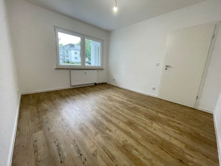 *saniert*EG*frisch modernisiertes Haus*riesiger Bakon* - Foto 4