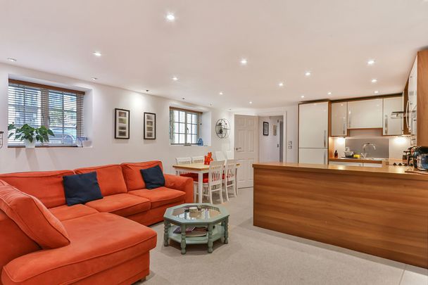 Sea Road, Bournemouth - Photo 1