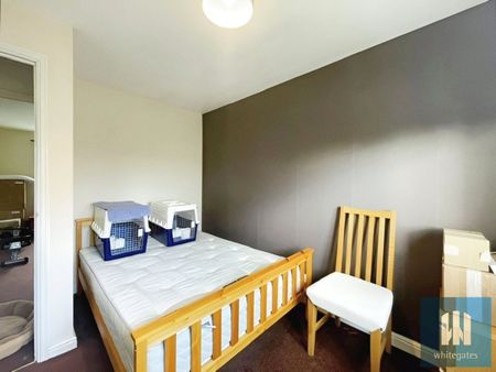 St Thomas Gardens, Bradley, Huddersfield, HD2 - Photo 3