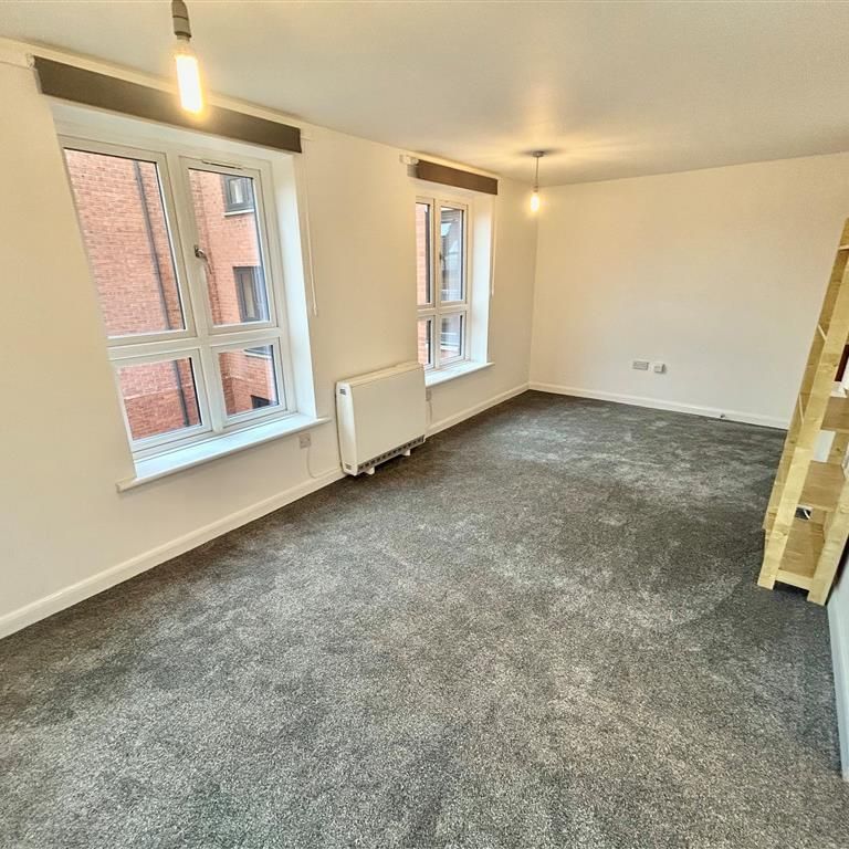 Short Stairs - Photo 1