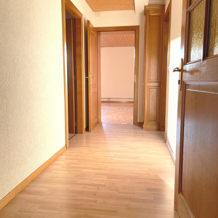 charmantes Wohnen direkt an der Birs - Photo 1