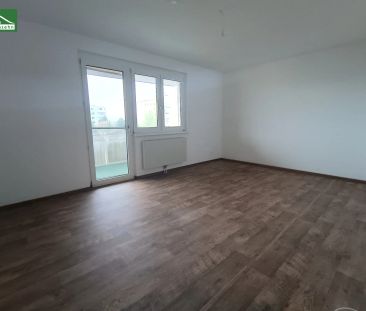 UNBEFRISTET! Geräumige Genossenschaftswohnung mit Loggia mit Hofblick! - Photo 1