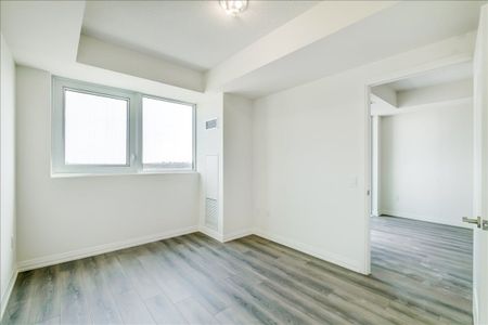 For Lease - 9000 Jane Street Unit# 1412, Vaughan, Ontario - Photo 4