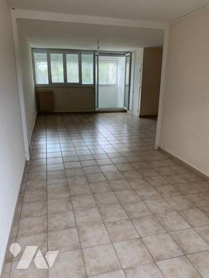 A PIERRELATTE, A LOUER APPARTEMENT F4 - Photo 1