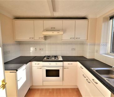 2 bedroom terraced house to rent - Photo 2