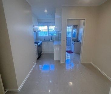 2/71 Medway Street, Box Hill - Photo 3