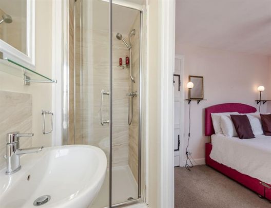 Rostherne Lane, Knutsford - Photo 1