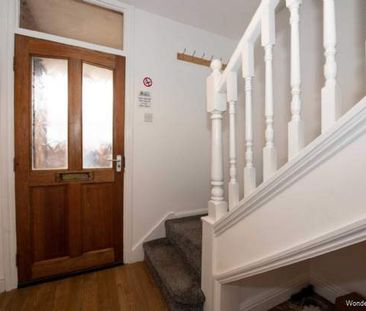 4 bedroom property to rent in Salford - Photo 2