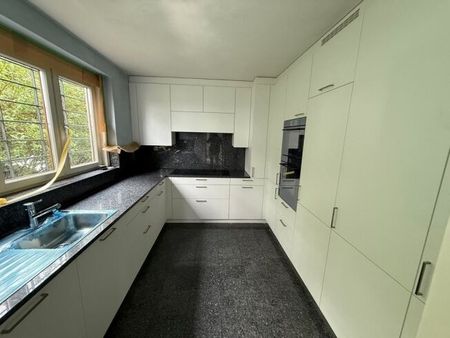 Fantastic detached house with lake view and a lot of living comfort - Photo 3