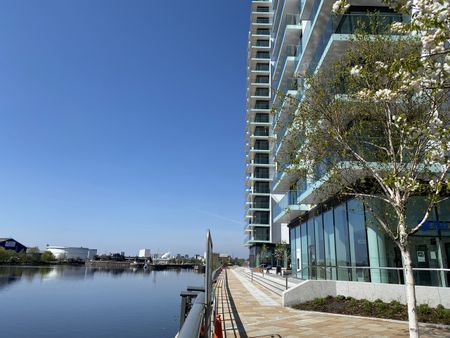 3 Bed Flat, Lightbox, M50 - Photo 2