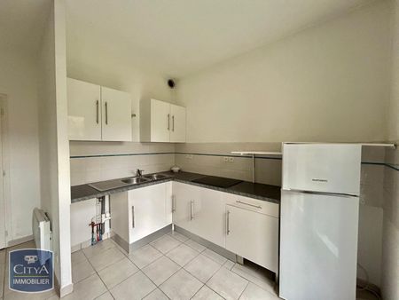 Location Appartement 1 pièce 33m² ST ETIENNE 42000 - Photo 2