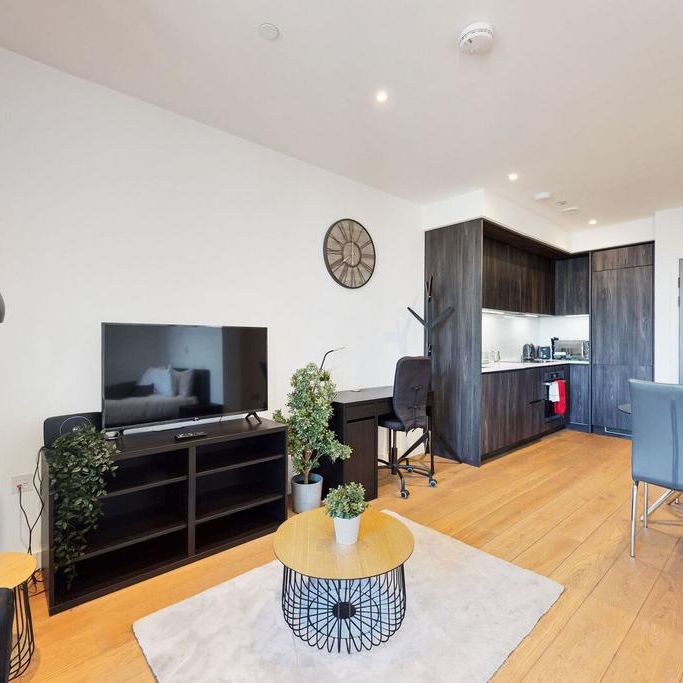 Studio to rent - Photo 1