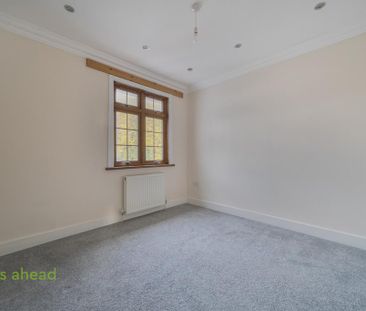 4 bedroom semi-detached house to rent - Photo 3