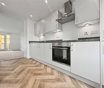 2 bedroom terraced house to rent - Photo 5