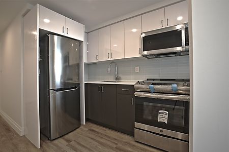 Collingwood Place - Photo 2