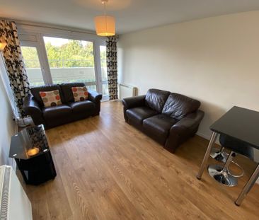 8d Ferndale House, Dunmurry, Belfast, BT17 9DB - Photo 1