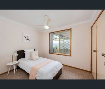 1/8 Deal Street, Mount Hutton, NSW 2290 - Photo 2
