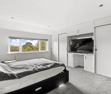 4 bedroom detached house to rent - Photo 4