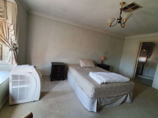 Kellyville - Photo 1