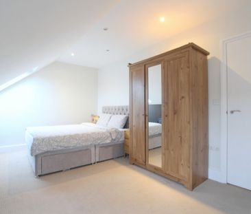 3 Bedroom Flat, Melrose Avenue, Mitcham - Photo 6